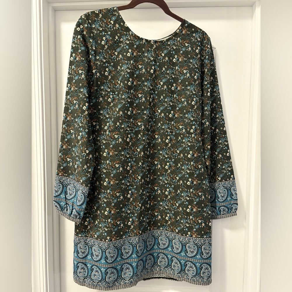 Abercrombie & Fitch Floral Long Sleeve Shift Dress with Blue Paisley Hem Size M